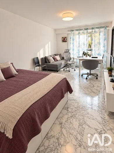 Apartment in Nice (06100)