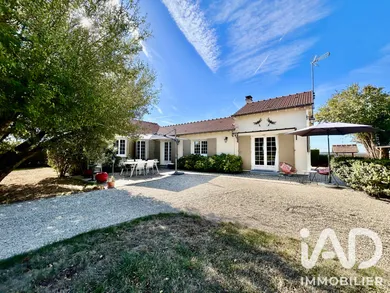 Maison de village à Recloses (77760)