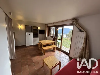 Appartement à Les Angles (66210)