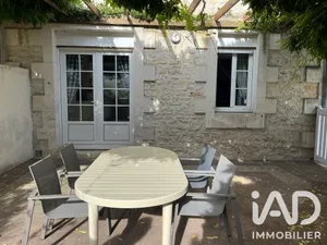 House in Saint-Romain-de-Benet (17600)