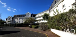 Apartment in Noiseau (94880)