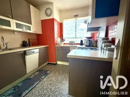 Apartment in Garches (92380)