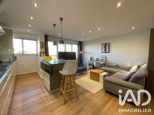 Apartment in Paris (75011)