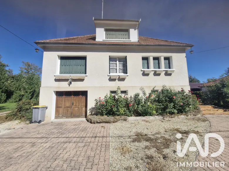 Maison 5 pièces 104 m² · à Saint-Martin-de-Bossenay · 103,5 m² · 148 000 €