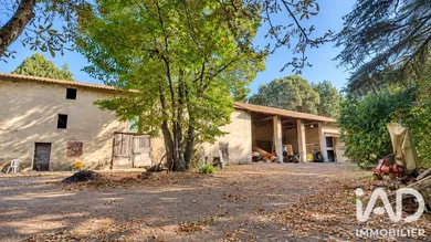 Ferme à Le Pontet (84130)