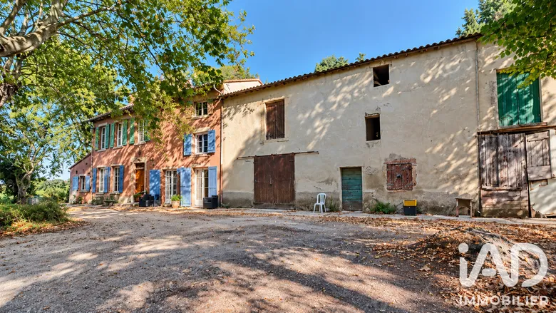 Maison 10 pièces 198 m² · au Pontet · 198 m² · 437 000 €