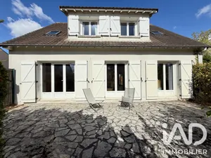 Maison à La Ville-du-Bois (91620)