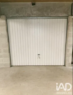Garage à Vaux-le-Pénil (77000)