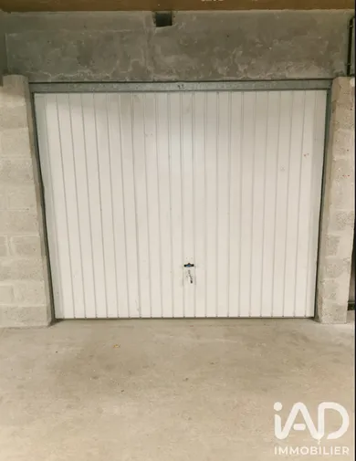 Garage à Vaux-le-Pénil (77000)