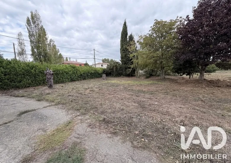 Terrain 799 m² · à Bouloc · 89 000 €