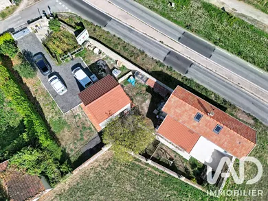 Maison à Le Coudray-Montceaux (91830)