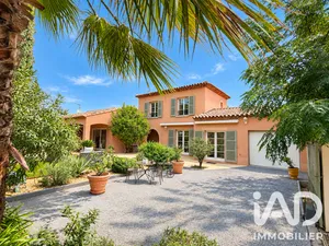 Maison à Sanary-sur-Mer (83110)