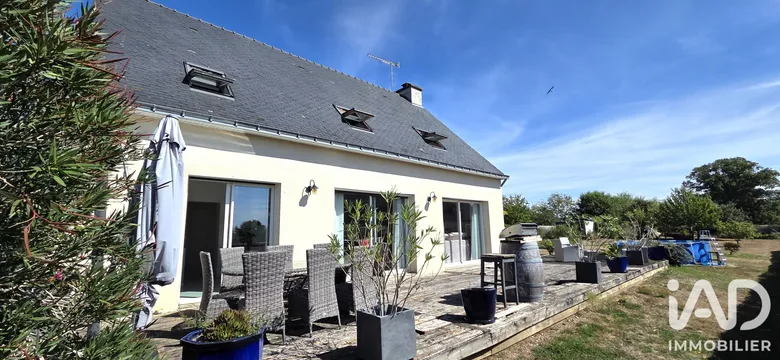 Maison 6 pièces 135 m² · à Saint-Jacut-les-Pins · 135 m² · 245 000 €
