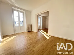 Apartment in Évron (53600)