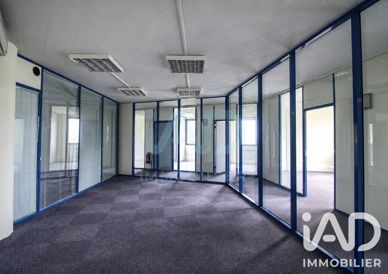 Local commercial 96 m² · à Saint-Aubin · 96 m² · 742 000 €