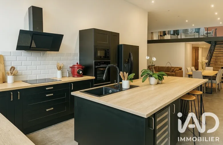 Appartement 3 pièces 114 m² · à Biol · 114 m² · 980 €/mois