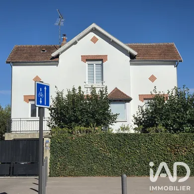 Maison traditionnelle à Saint André les vergers (10120)