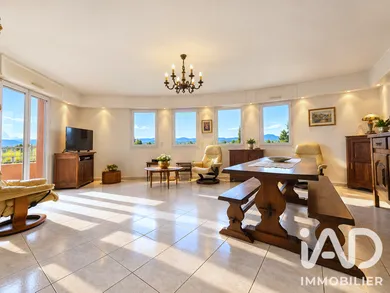 Appartement à Fréjus (83600)