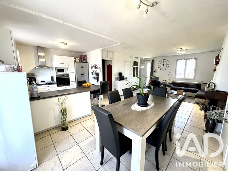 Maison 6 pièces 108 m² · à Fontaine-la-Gaillarde · 108 m² · 199 500 €