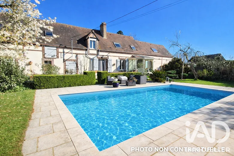 Maison 6 pièces 131 m² · à Combres · 131 m² · 325 000 €