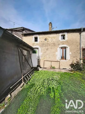 Maison de village à Mont-le-Vignoble (54113)