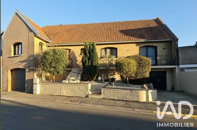 Maison 9 pièces 184 m² · à Auchel · 184 m² · 225 000 €