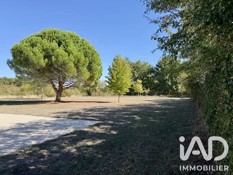 Terrain 2647 m² · à Cepoy · 84 000 €