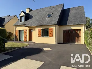 Maison à Saint-Germain-en-Coglès (35133)