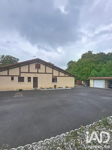 Maison à Rivière-Saas-et-Gourby (40180)