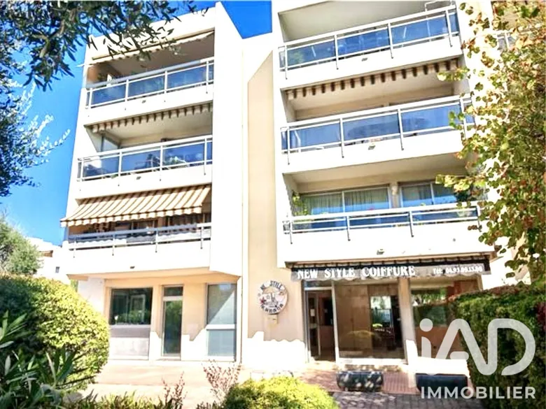 Local commercial 35 m² · à Grasse · 35 m² · 97 000 €