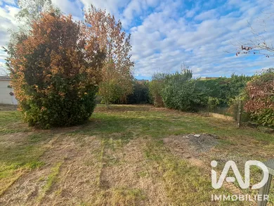 Terrain à bâtir à Rezé (44400)