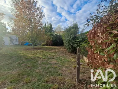 Terrain à bâtir à Rezé (44400)