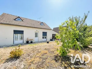 Maison traditionnelle à Puiseaux (45390)