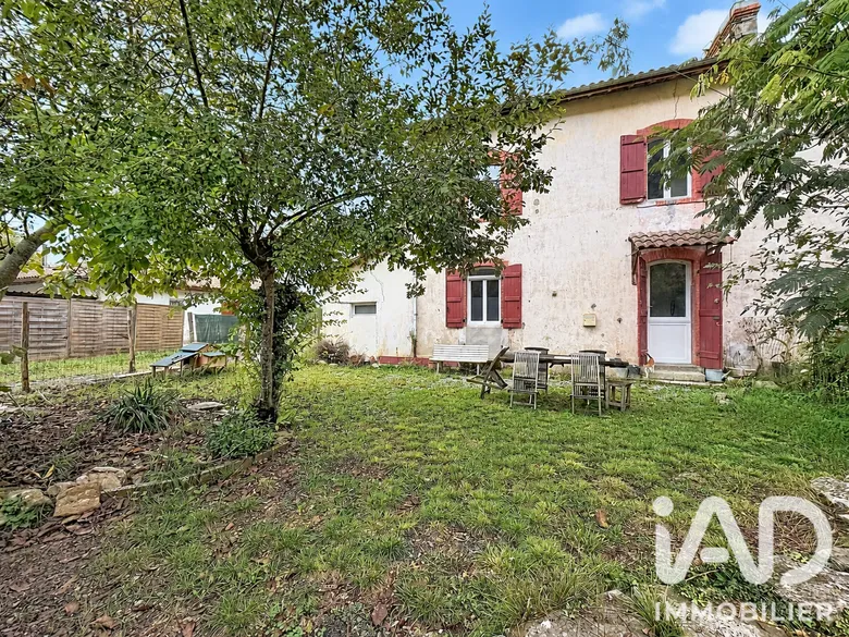 Appartement 6 pièces 121 m² · à Urcuit · 121 m² · 290 000 €