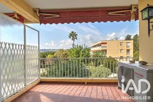 Apartment in Antibes (06160)