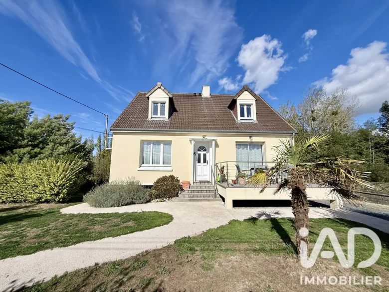 Maison 8 pièces 167 m² · à Tourneville-sur-Mer · 167 m² · 303 500 €