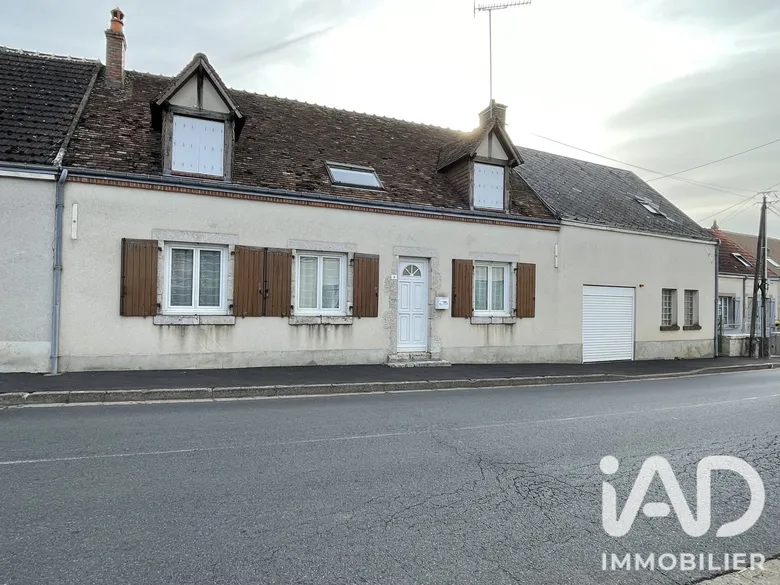Maison 5 pièces 130 m² · à Marchenoir · 130 m² · 130 000 €