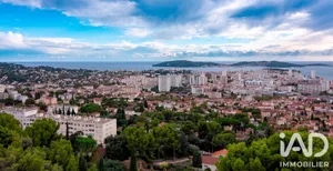 Apartment in Toulon (83000)
