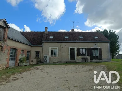 Maison de campagne à Saint-Amand-Longpré (41310)
