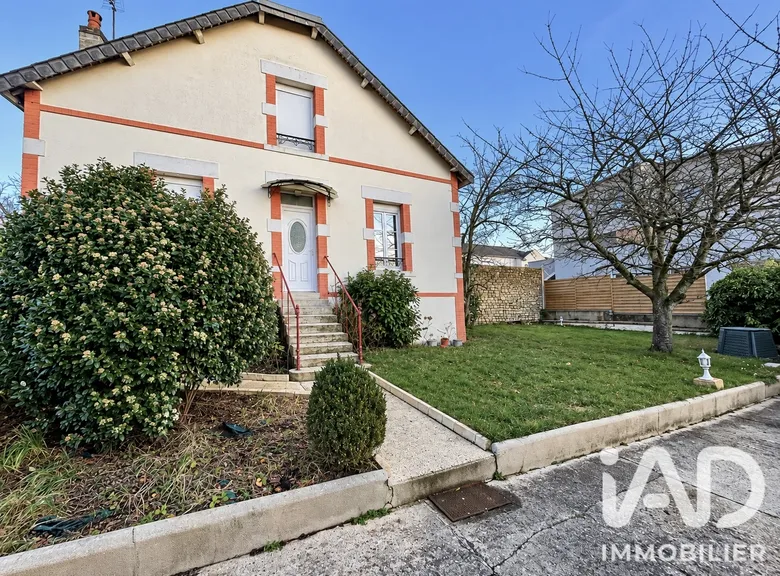 Maison 2 pièces 75 m² · à Charleville-Mézières · 75 m² · 125 000 €
