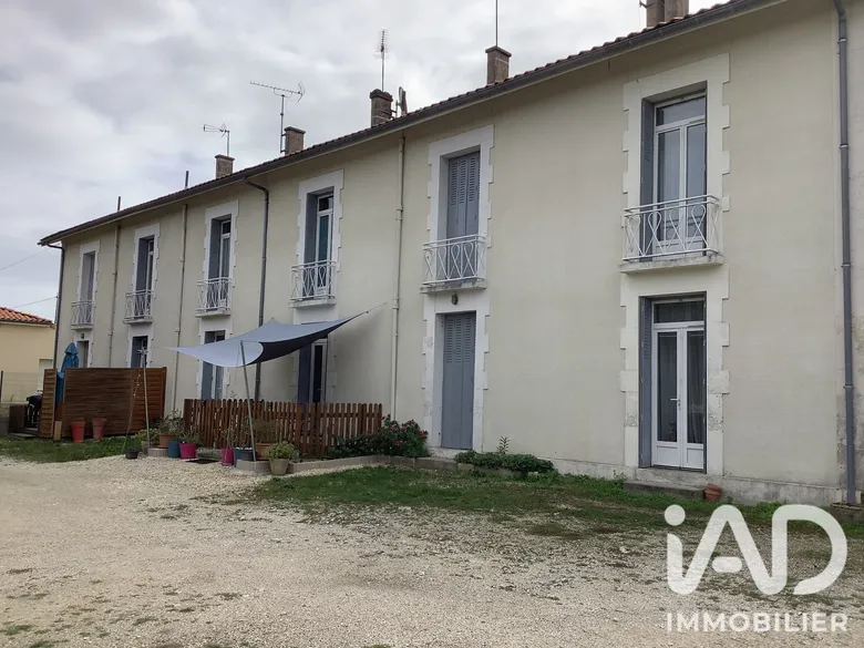 Immeuble 3 pièces 446 m² · à La Couronne · 446 m² · 354 000 €