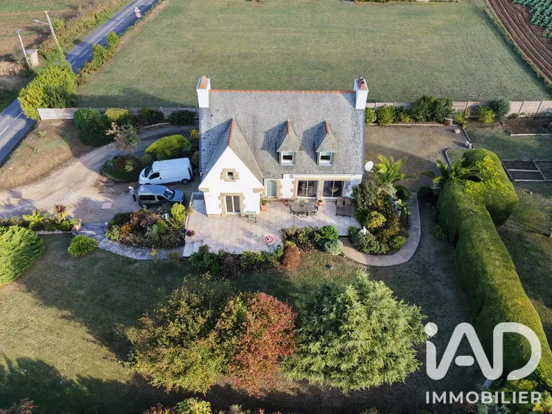 Maison 7 pièces 155 m² · à Plougrescant · 155 m² · 425 000 €