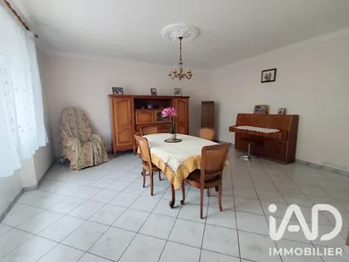 Maison de ville à Trélazé (49800)