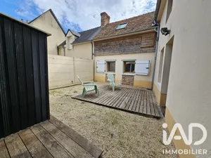 Immeuble à Connerré (72160)