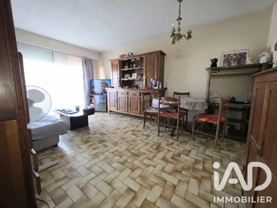 Appartement à Saint-Laurent-du-Var (06700)