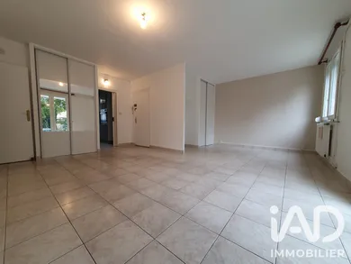 Apartment in Compiègne (60200)
