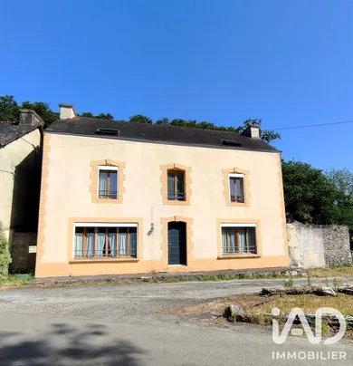 Maison de campagne à Pleyben (29190)