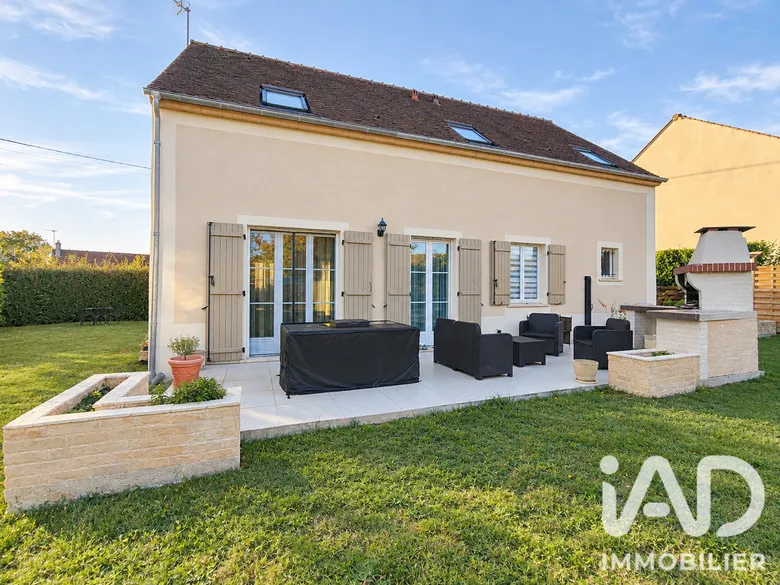 Maison 4 pièces 111 m² · à Marines · 111 m² · 365 000 €