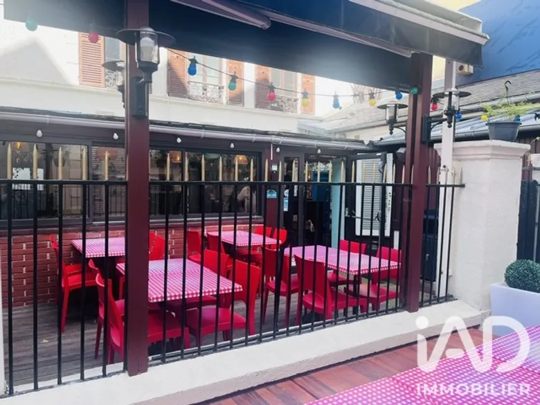 Local commercial 80 m² · à Cabourg · 80 m² · 320 400 €