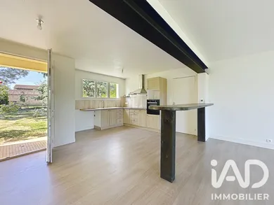 Maison de campagne à Plaine-et-Vallées (79100)